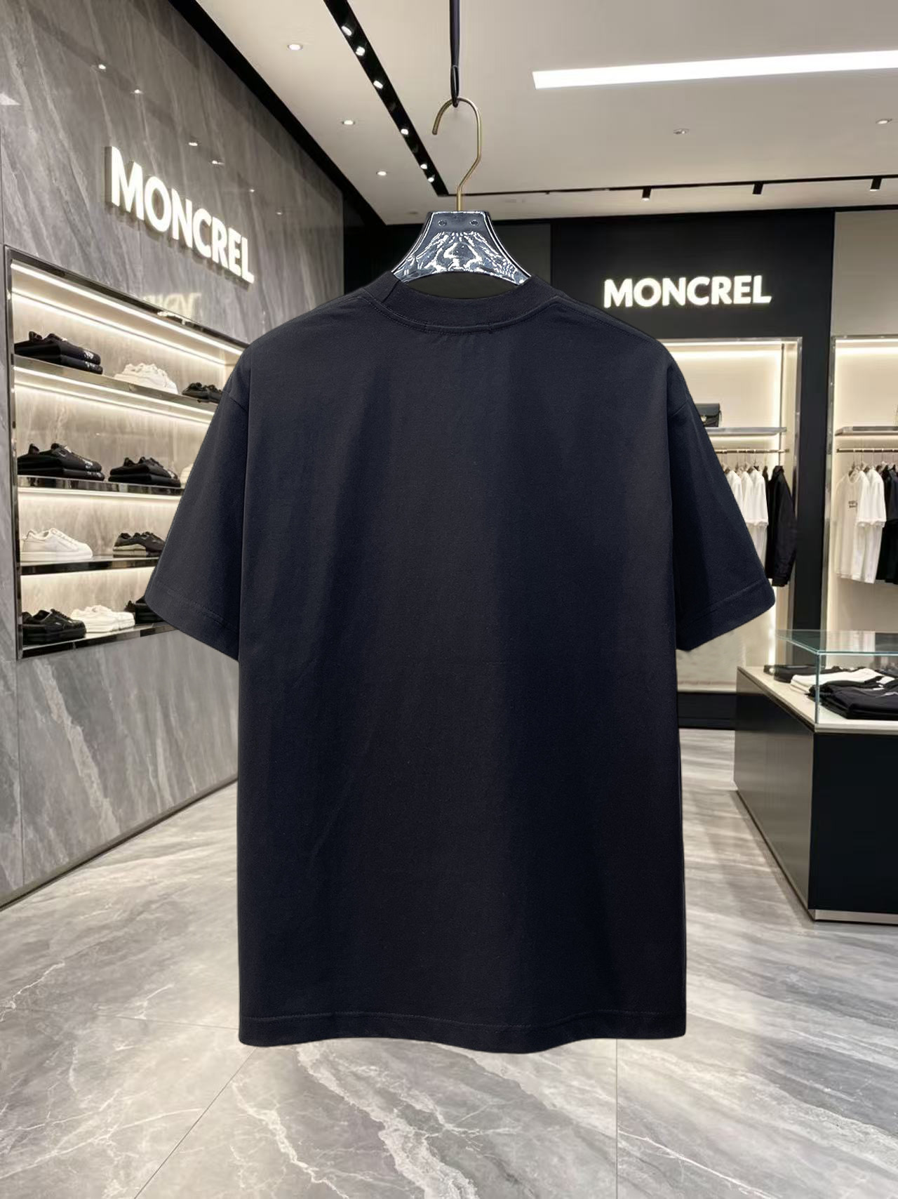 short sleeves